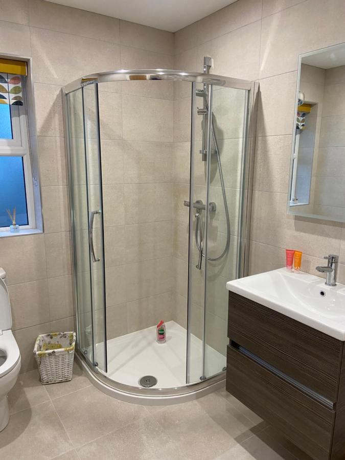 Beautiful Private Room And Bathroom Ballycastle Exterior foto